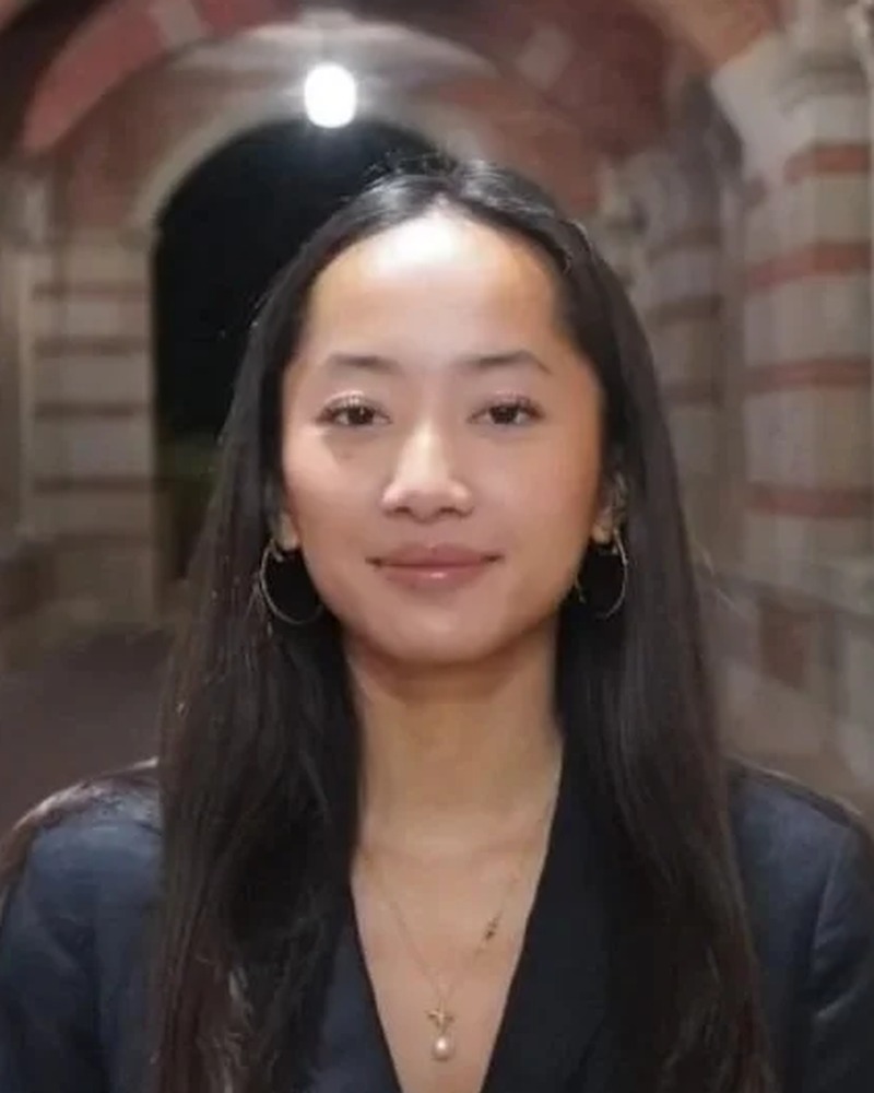 Headshot — Hana Ton